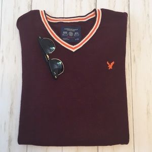 American Eagle 🦅 V-Neck Sweater. Size Large Tall